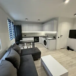 https://nowoczesna-kawalerka-przy-rynku.hotelswroclaw.com