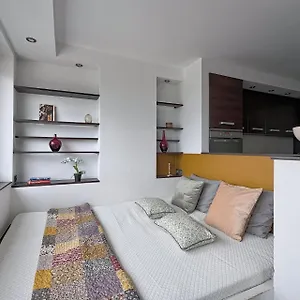 Cozy And Bright-city Center-zgod13 Варшава